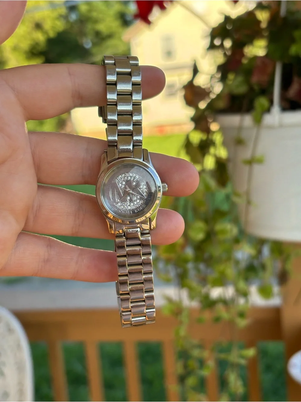 Michael Kors Silver tone elegant Bracelet Watch